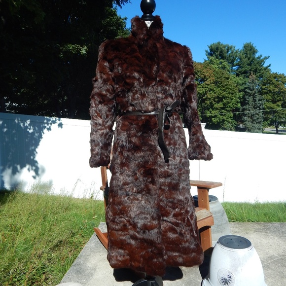 Jackets & Blazers - Long Brown Fur Coat Small